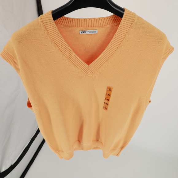 ZARA Vest - Picture 3 of 6